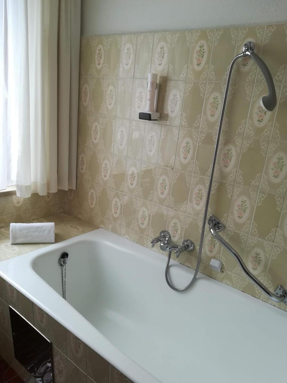Haus Kristall Бах Екстериор снимка